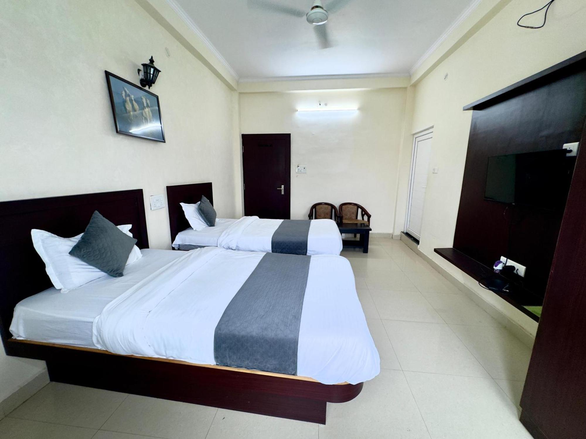 Nath Palace — Photos 3